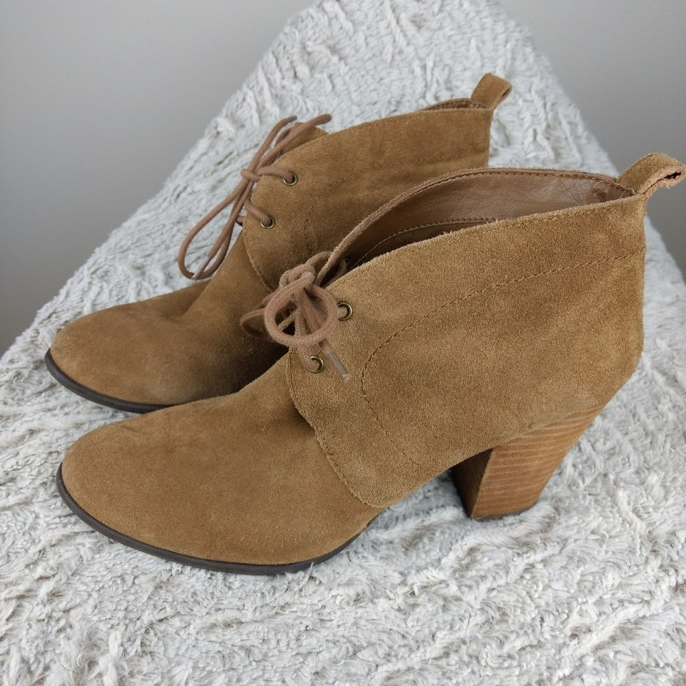 Lucky Brand tan leather lace-up booties